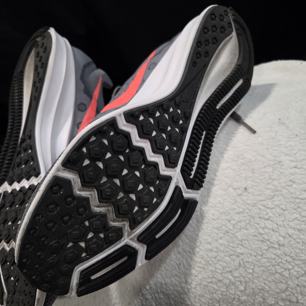 Nike Gray Sneakers with Pink Swoosh - Picture 11 of 11